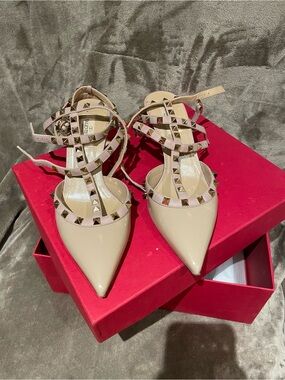 Valentino Nude Patent Leather Rockstud Pointed-Toe Heels